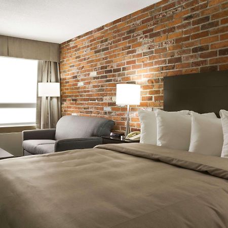 Super 8 By Wyndham Timmins On Hotel Екстериор снимка