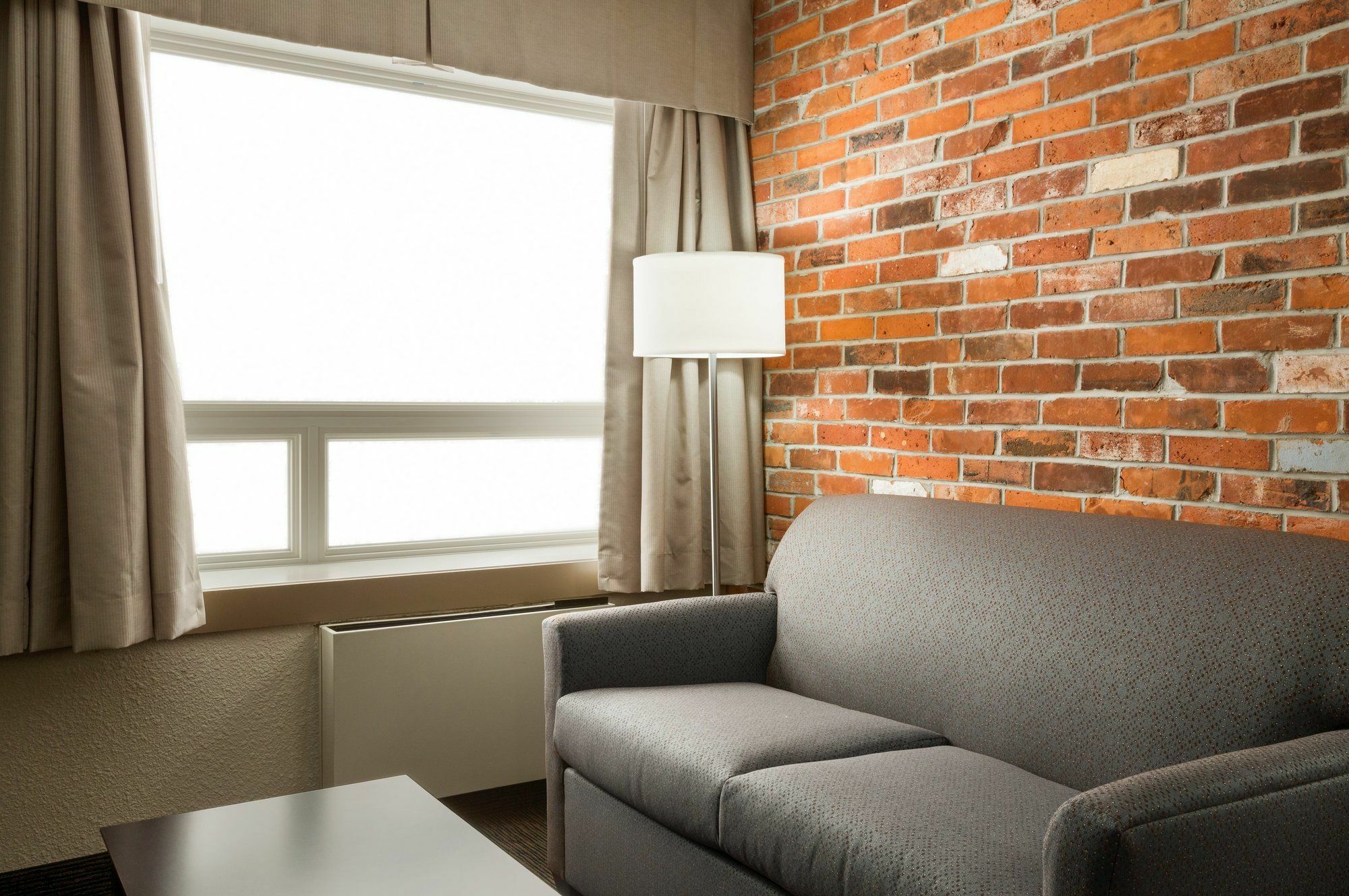 Super 8 By Wyndham Timmins On Hotel Екстериор снимка